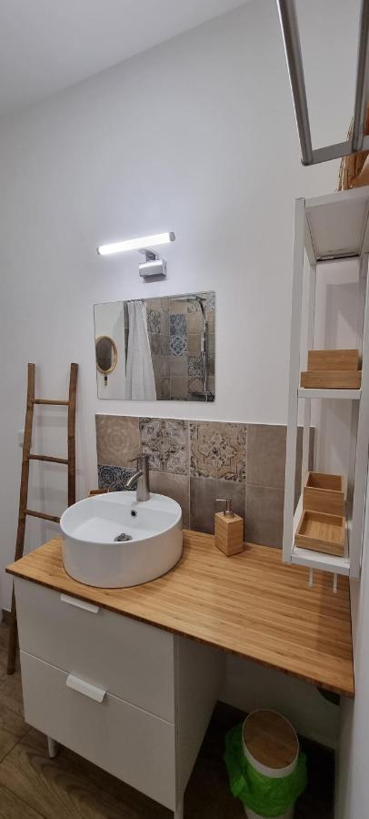 Appartement Chaleureux En Ardeche La Roche-de-Glun 외부 사진
